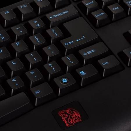 Tastatura Gaming Tt eSPORTS KNUCKER, switch-uri de tip plunger