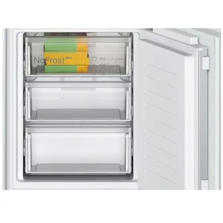 Combina frigorifica incorporabila Bosch KIN86VFE0, 260 l, Clasa E, NoFrost, FreshSense, VitaFresh, EcoAirFlow, 177 cm