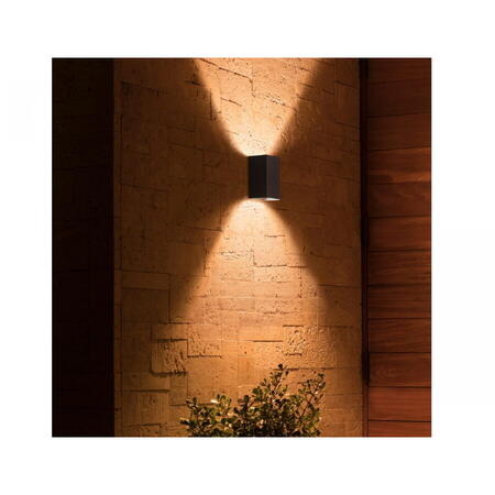 Outdoor LED wall light Hue Resonate, 8W, white and colored light (2000-6500K), IP44
