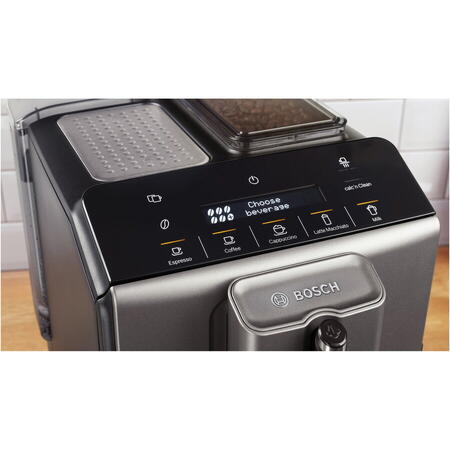 Espressor automat Bosch VeroCafe TIE20504, 15 bari, 1,4 l, rasnita ceramica, dispozitiv spumare lapte MilkMagic Pro, cu sistem SensoFlow, Argintiu
