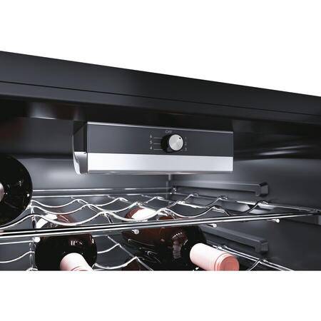 Racitor de vinuri Candy CWC 150 EM/NF, 41 sticle, H 85 cm, Clasa G, negru, 41 sticle, H 85 cm, Clasa G, negru